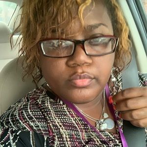 Meet your Posher, Malikah